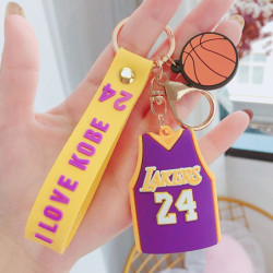 Llavero En Silicona Camisa Kobe 24 - Amarillo: Lleva tu pasión gamer a todas partes